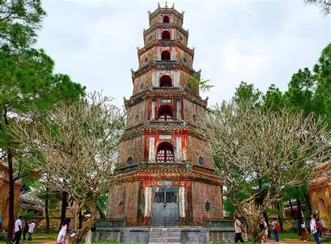  소이 수업이 펼쳐지는 성스러운 사원, 숙선사(Thien Mu Pagoda)